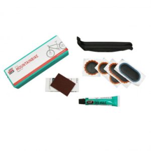 Kit Reparation Chambre à Air Tip Top Tt05 VTT avec Outils- Boite (2 Patchs F0 15mm + 1 F1 25mm + 1 F2 45x15mm+ 1 F2 Bleu Reinf + Colle 5g + Papier Ponce + 2 Demontes Pneus) avec Notice (50601930)