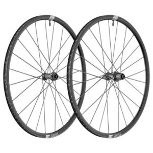 Roues Route Disque 700 Dt Swiss P1800/23 Performance Tubeless Ready Centerlock Axe Traversant 12/142 et 12/100mm Shimano 11/10v Noir (Hauteur Jante 23mm) Jante 18c (Vendu à La Paire)