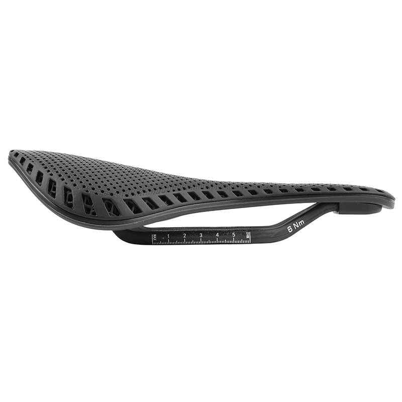 Selle 3D Carbone T809 Noir Ouverte 245X143 Rail Titanium Poids 200G (Poids Max 90Kgs) -Newton- – Image 4